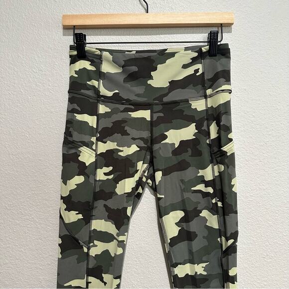 Lululemon Leggings Fast and Free High Rise Crop 23" Camo - Picture 7 of 12